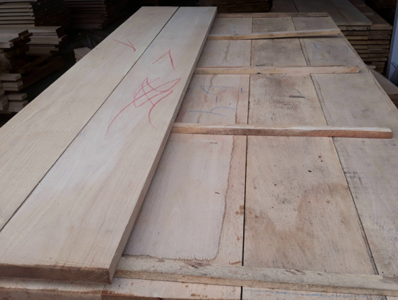 30 mm x 128 mm x 3000 mm 建築材橡木