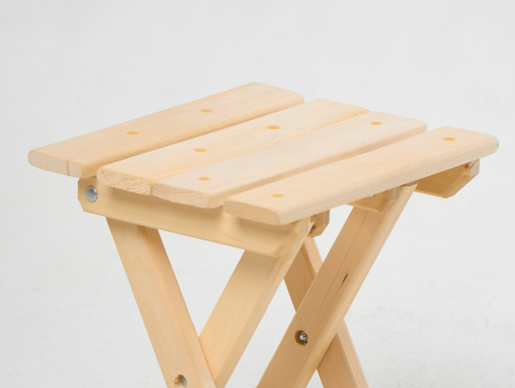 Chaises, tabourets