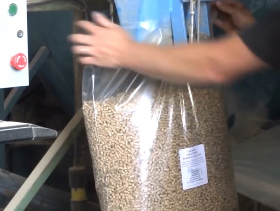 Wood pellets 6 mm x 10 mm