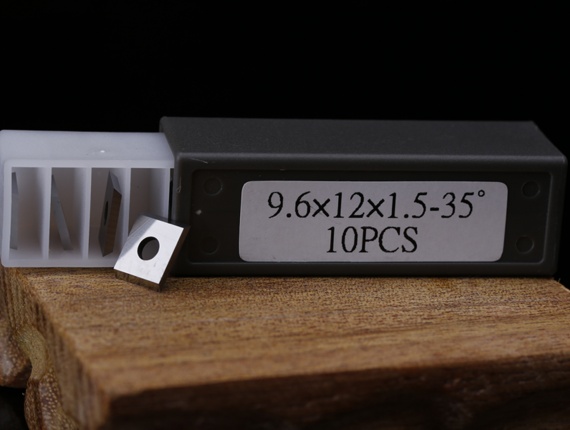 Tornos CNC