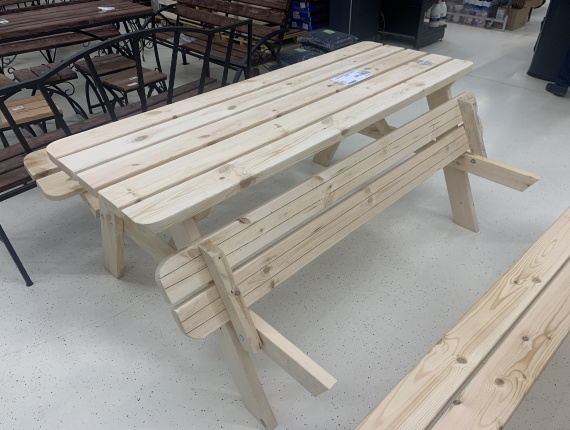 Table de jardin